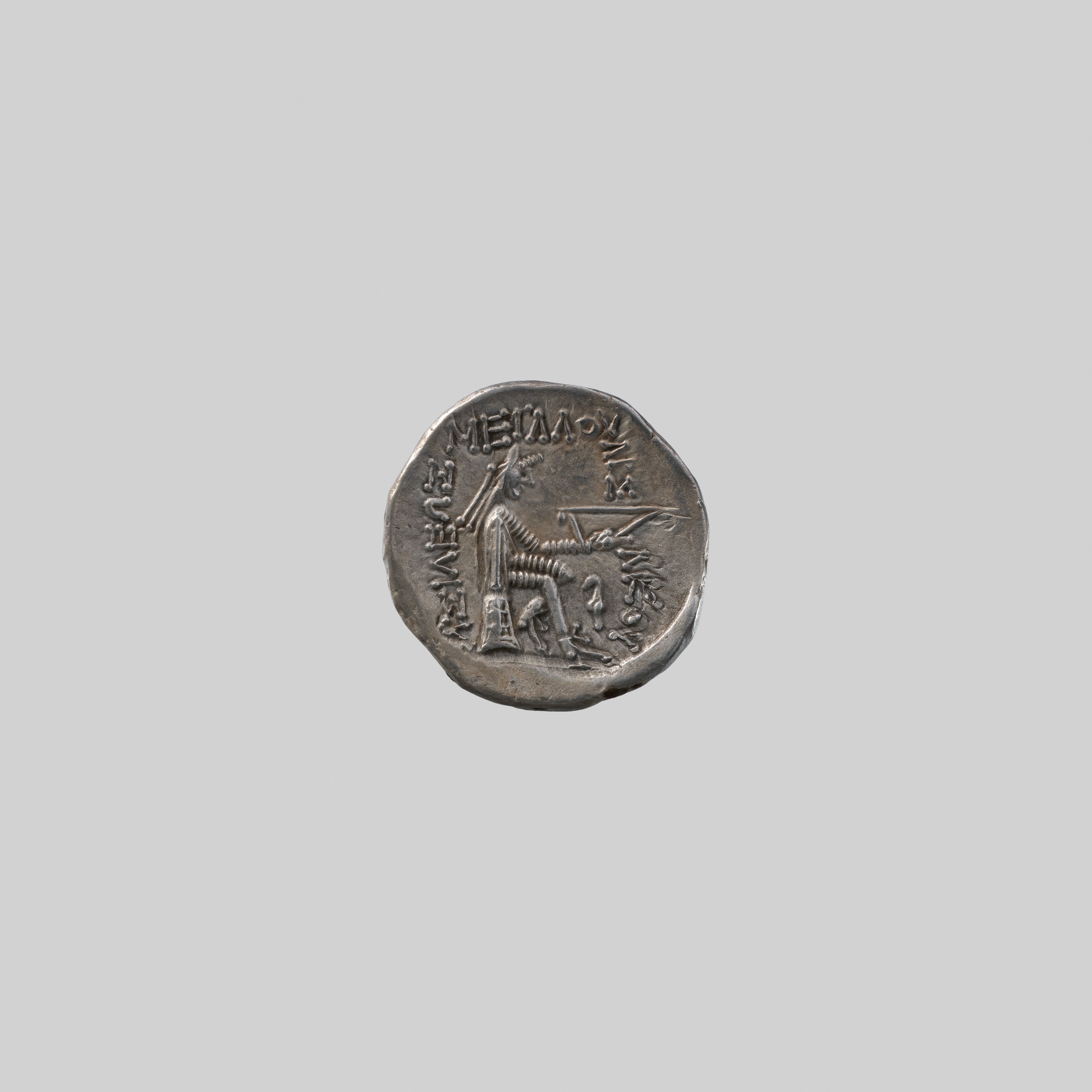 Photograph of museum specimen 99.35.2952; not an authentication of other objects.