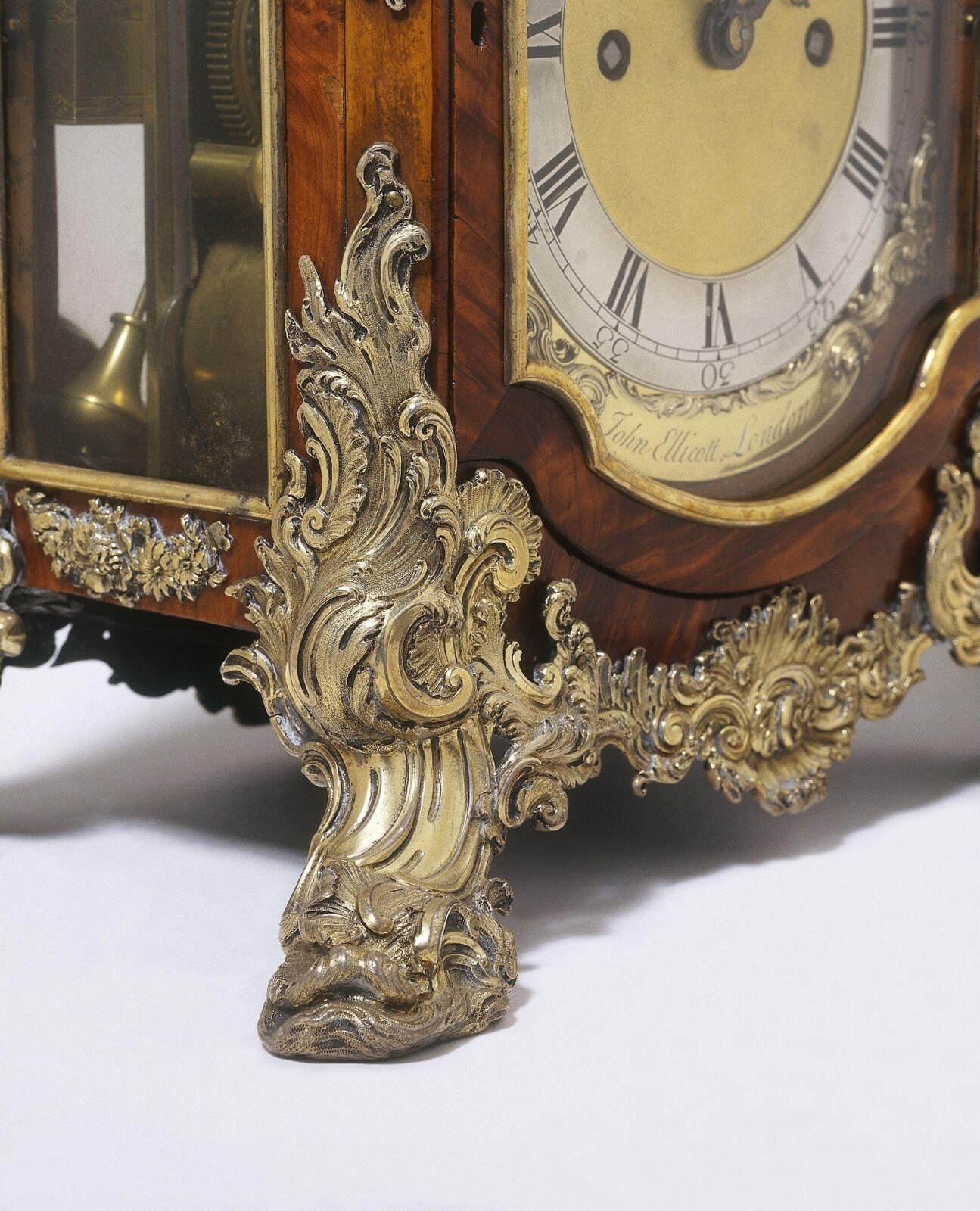 Clock, table-clock, London, 1740-1750 — museum object M.22-1970