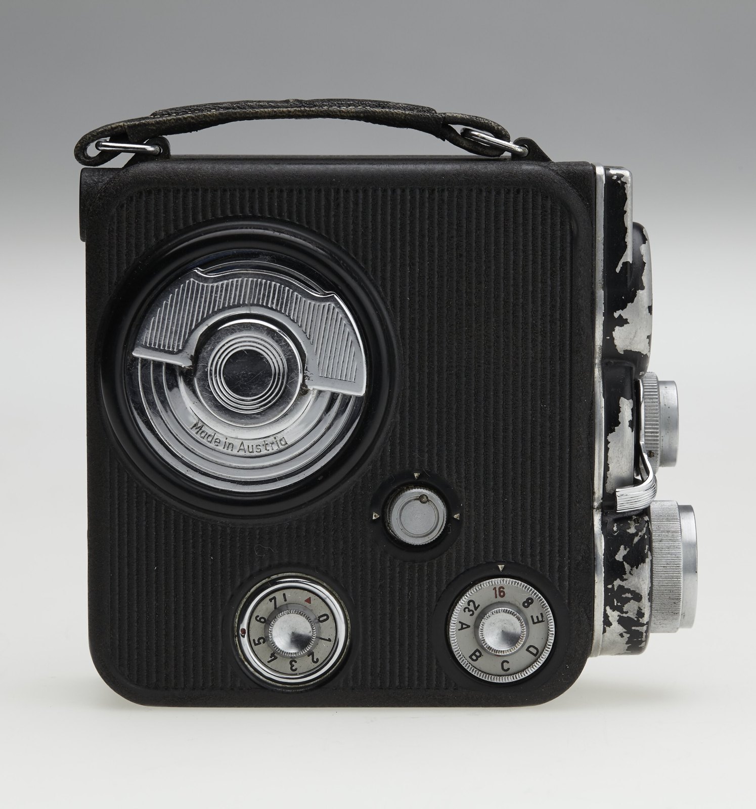Camera, Eumig C-3, Austria, 1937-1957 — museum object HT 37669.1