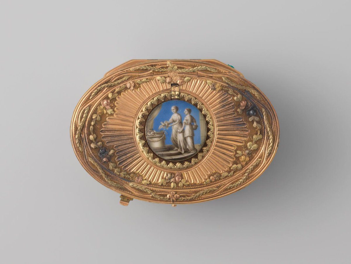 Oval snuffbox of gold, with enamelled miniature on the lid and chased Louis XVI ornaments