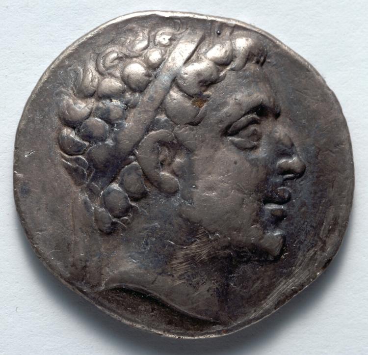 Didrachm: Head of Philip V, r., diademed and slightly bearded (obverse), 220–179 BCE (Cleveland Museum of Art 1917.985.a)