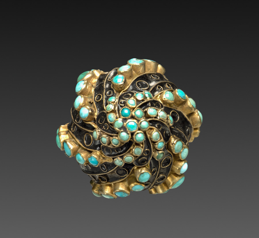 Button, Hungary, 1811–1916