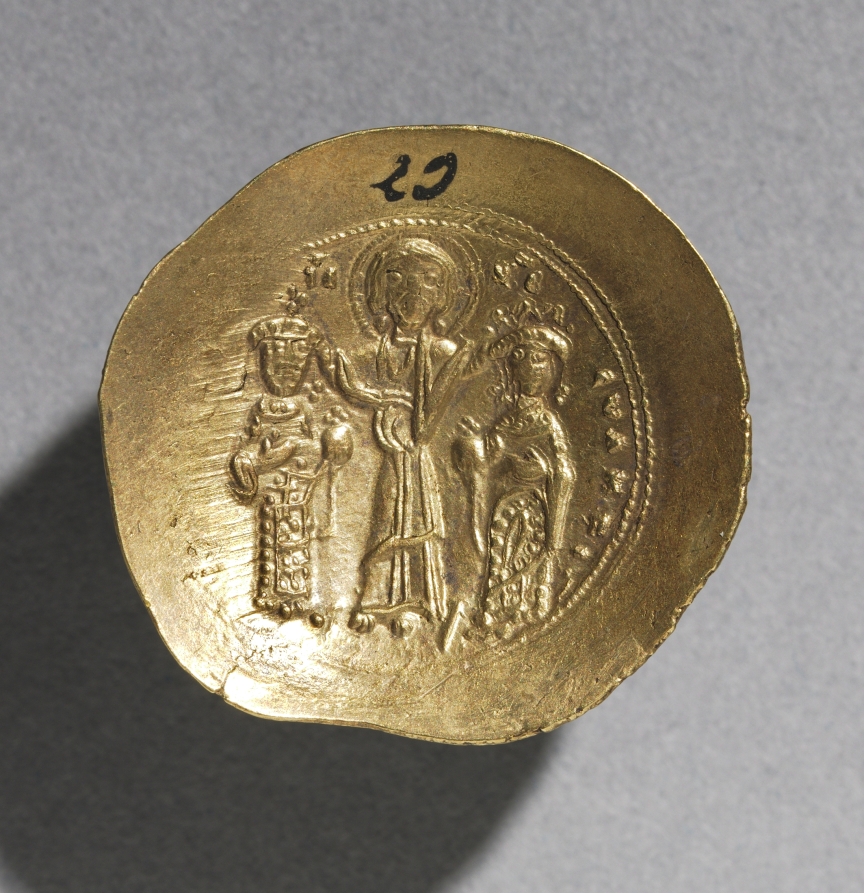 Nomisma with Eudocia and Romanus IV Diogenes (obverse), 1068–1071 (Cleveland Museum of Art 1964.425.a)