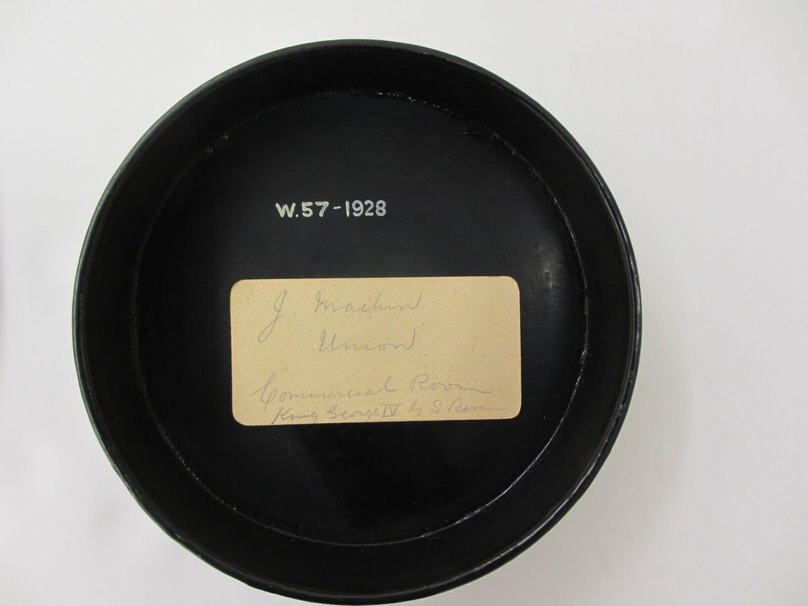 Snuff box, Raven, Samuel, Birmingham, 1825-1830 — museum object W.57&A-1928