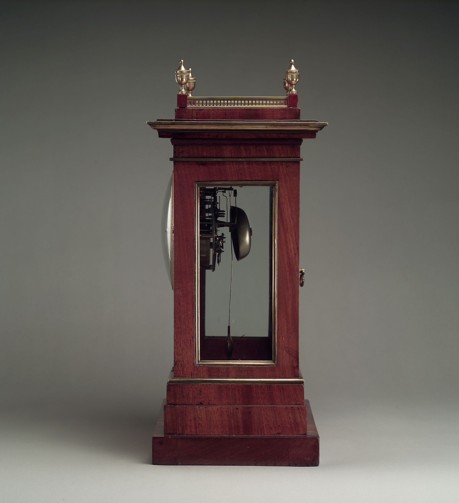 Photograph of museum specimen 2002.237; not an authentication of other objects.