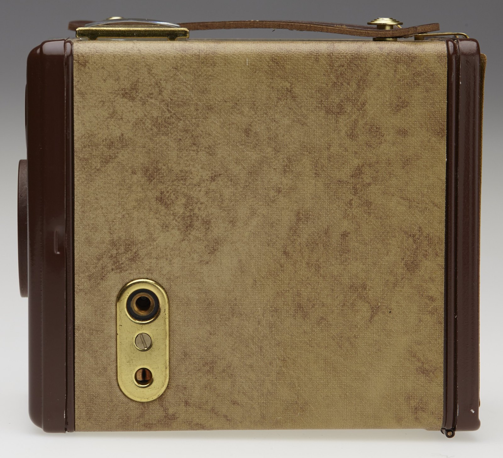 Camera, Kodak Limited Brownie Flash B, England, 1958-1960 — museum object HT 52513