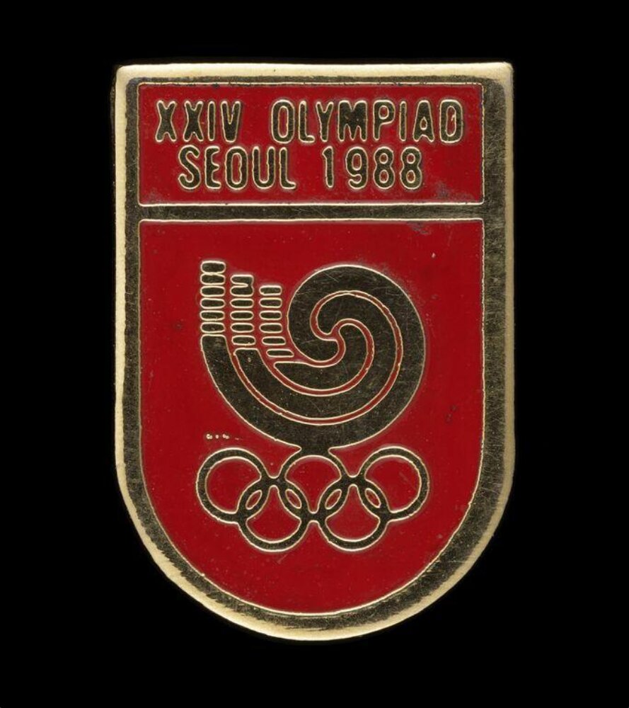 Badge — 1988 Seoul Olympics pinned badge, south korea, 1985-1988