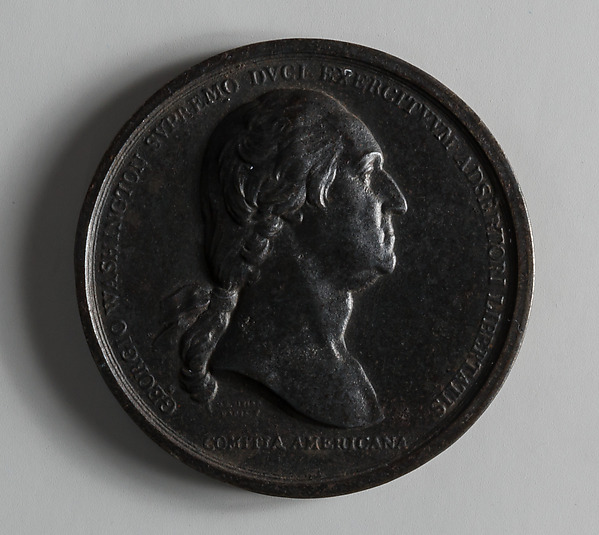 Photograph of museum specimen 83.2.11; not an authentication of other objects.