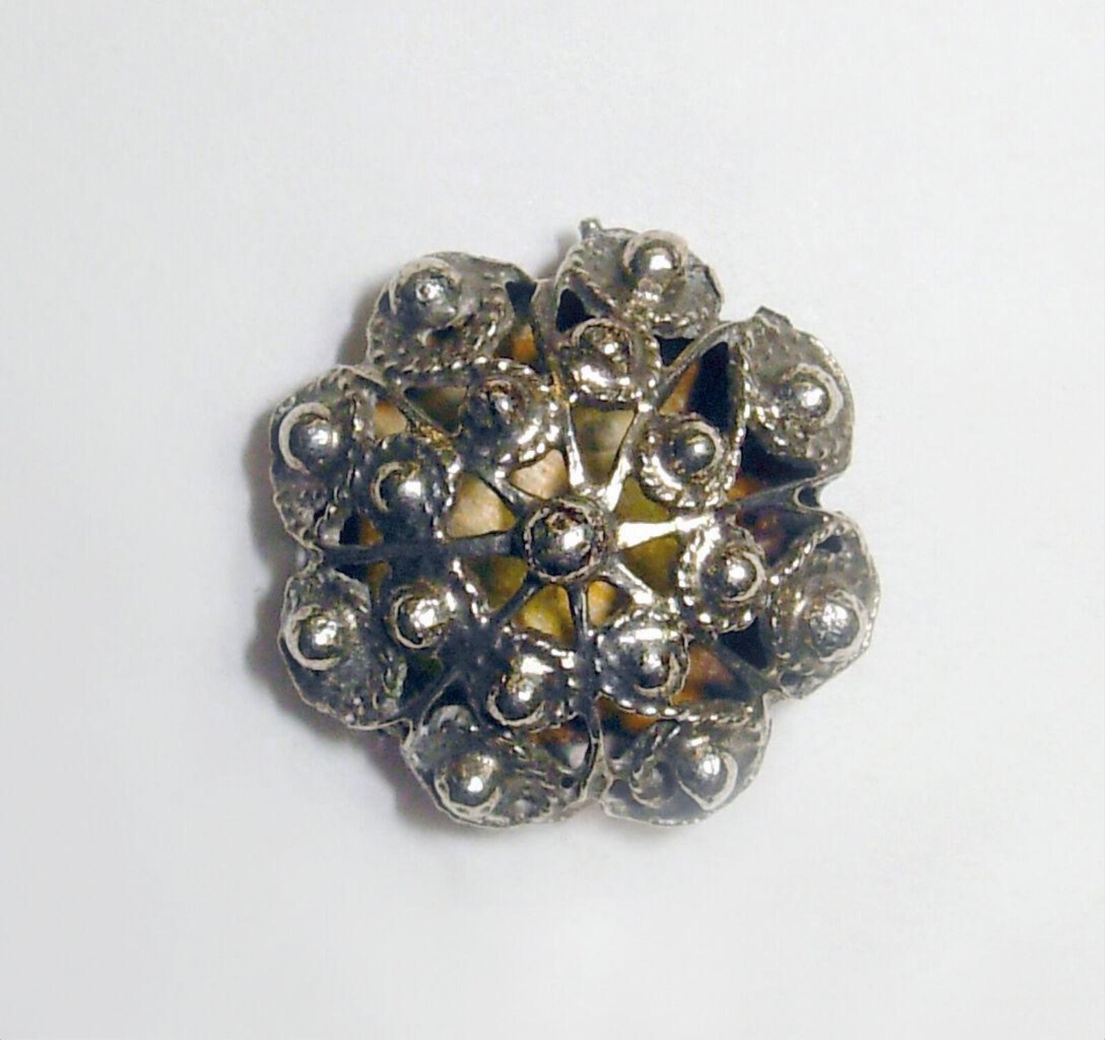 Button, pair, silver filigree, Cordoba, Spain, 1865-1870 — museum object 1113-1871