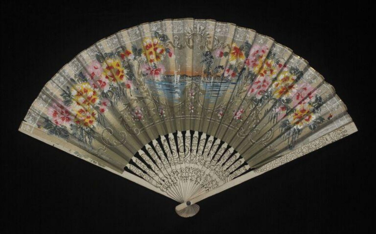 Fan — Fan, belonging to actress Olga Lindo, Japan, early 20th century