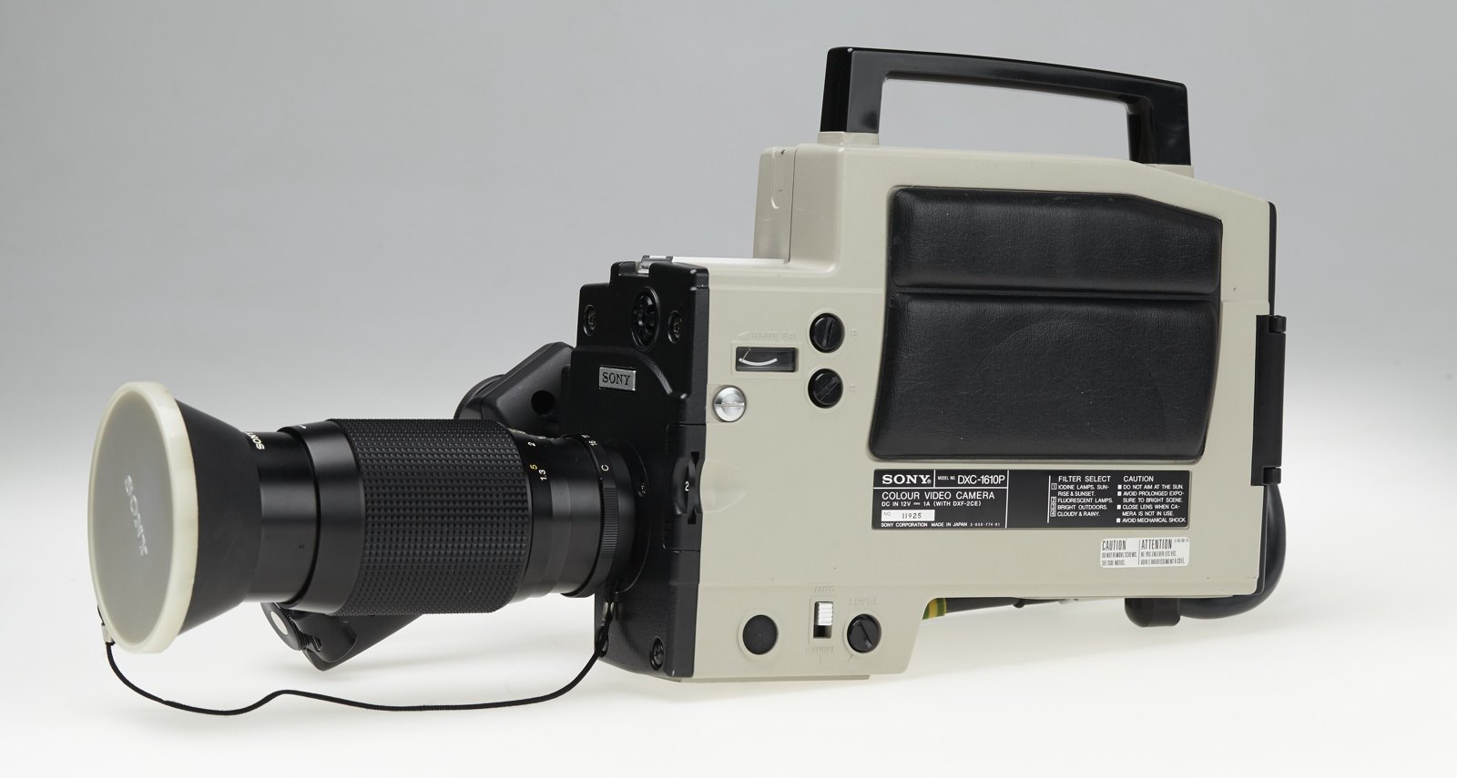 Video camera, Sony Trinicon Colour Camera DXC-1610P, Japan, 1980s — museum object HT 35475