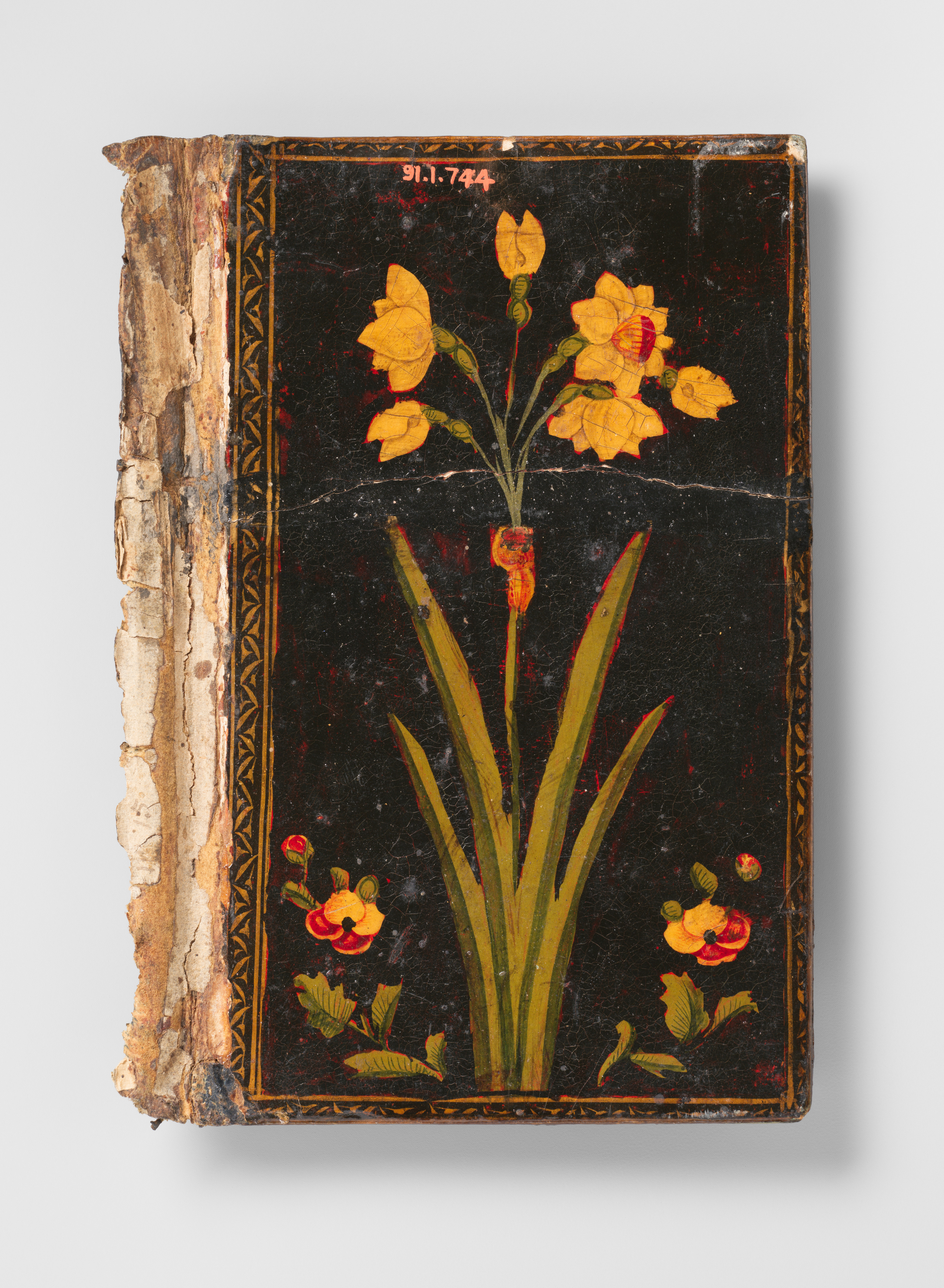Photograph of museum specimen 91.1.744; not an authentication of other objects.