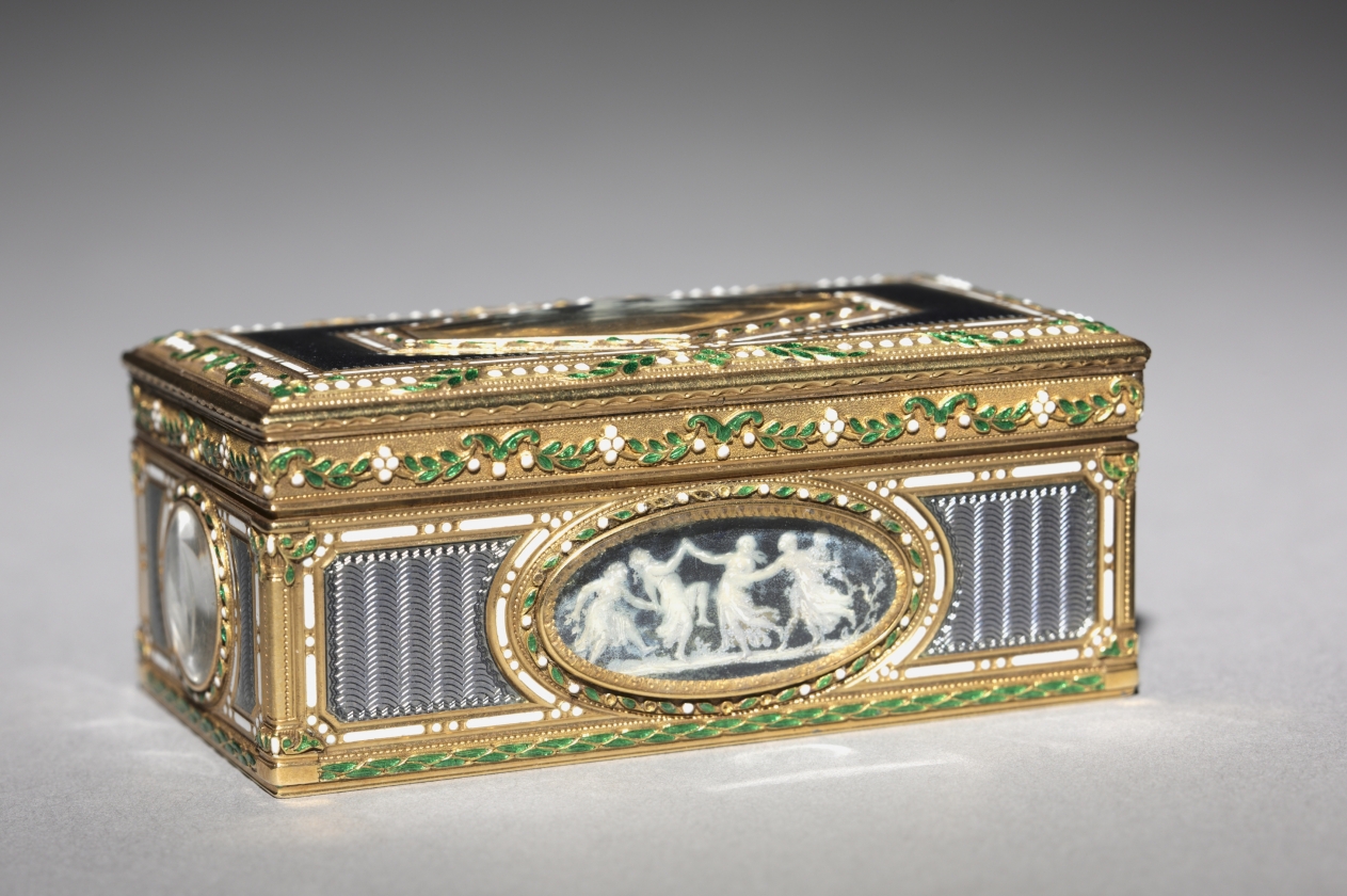 Snuff Box (Tabatière), 1777–78 (Cleveland Museum of Art 1958.124)