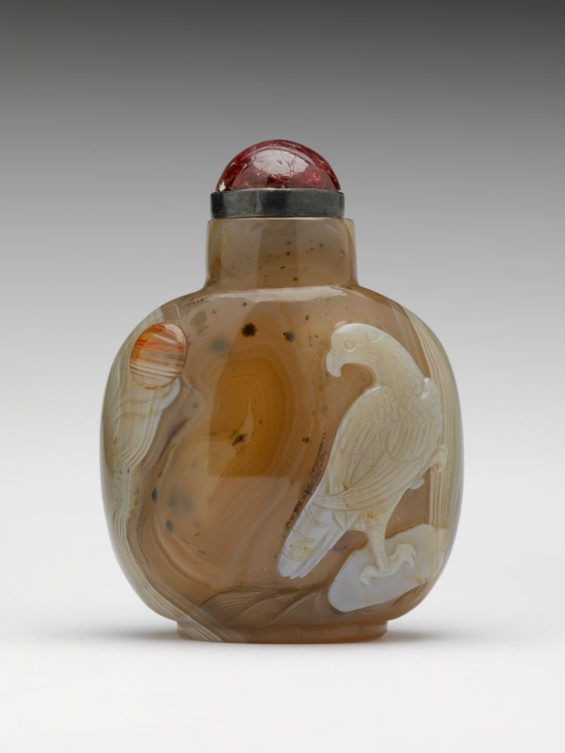 Snuff bottle carved with eagle, Unknown