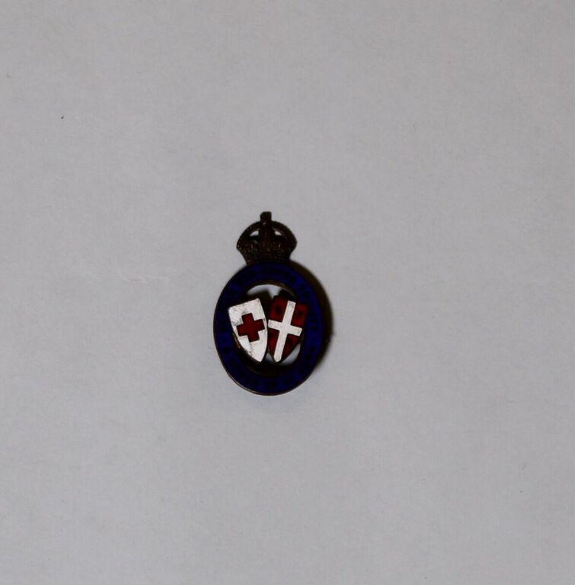 Badge — British Red Cross Society and Order of St John badge, belonging to Mrs Gabrielle Enthoven, Great Britain, 1914-1919 (S.597-2018)