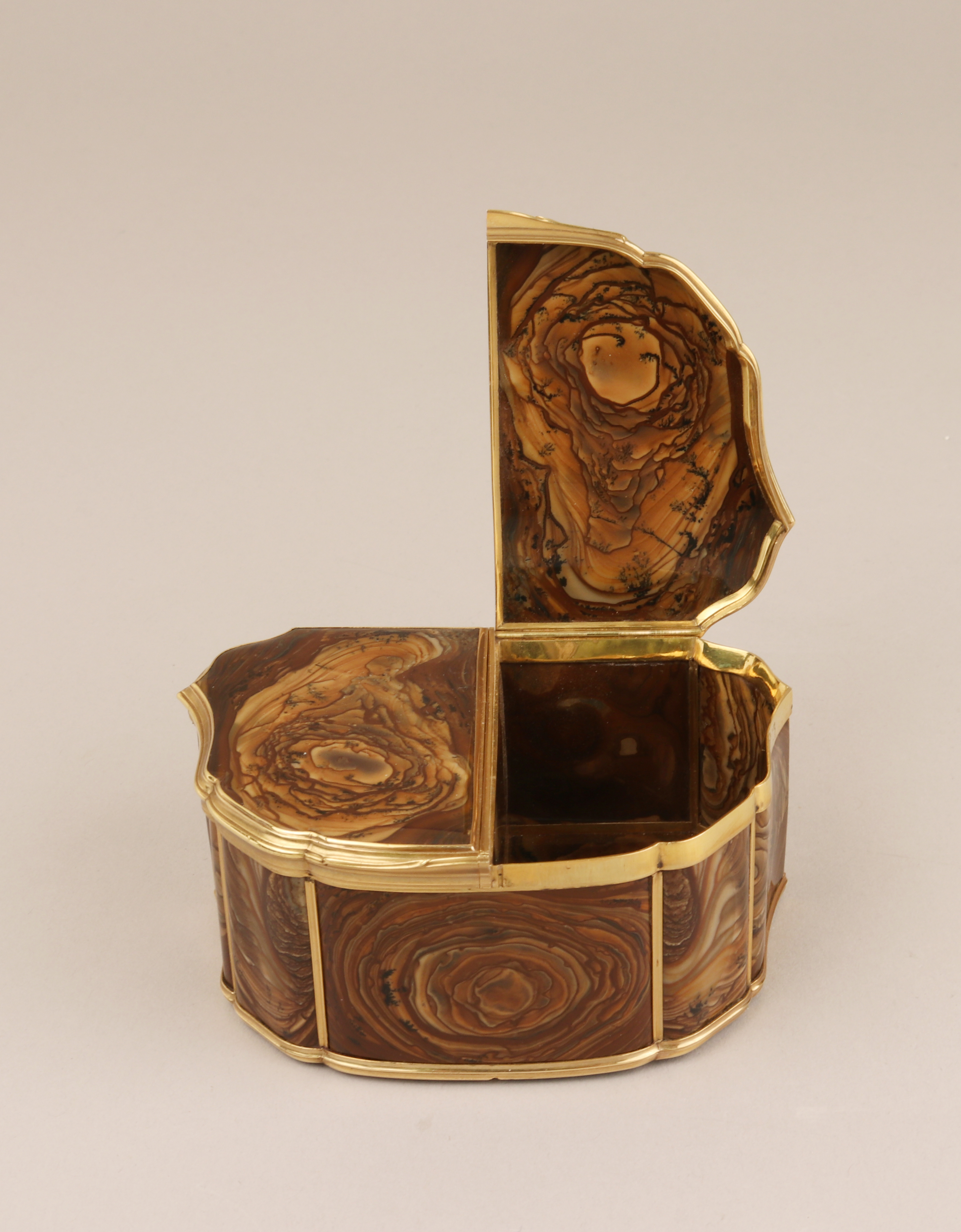 Photograph of museum specimen 2019.283.101; not an authentication of other objects.