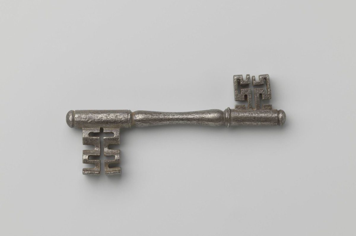 Double key with two bits