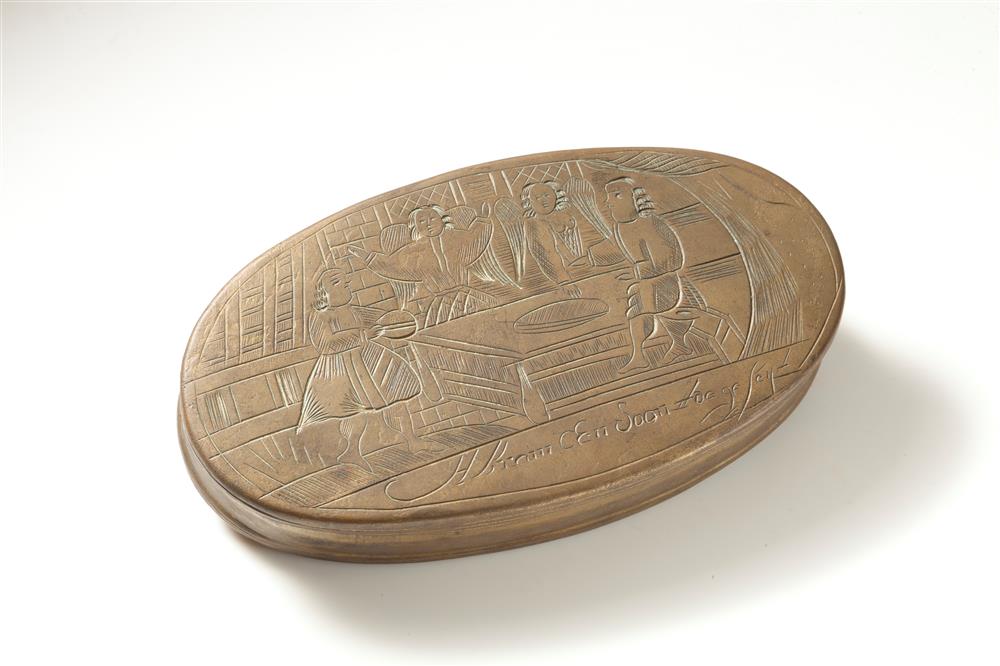 A brass tobacco box (#165A) with engraving of biblical scenes: on lid (#165B) the inscription 'Abram Een Soon Toegeseyt' with above it the corresponding depiction of 2