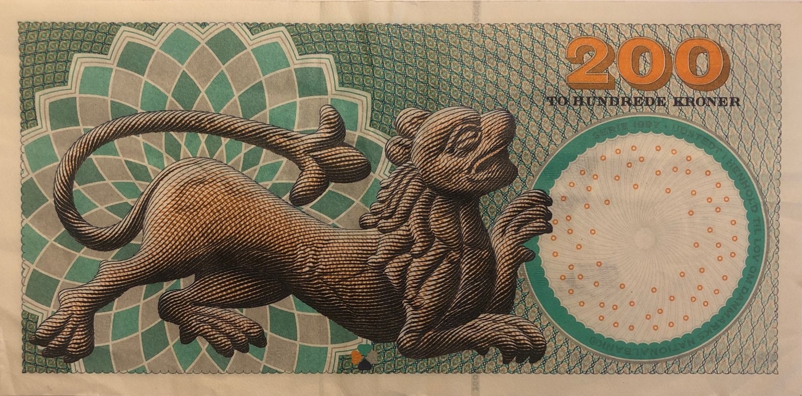 Reverse of 200 Kroner (2003–2008), Pick 62