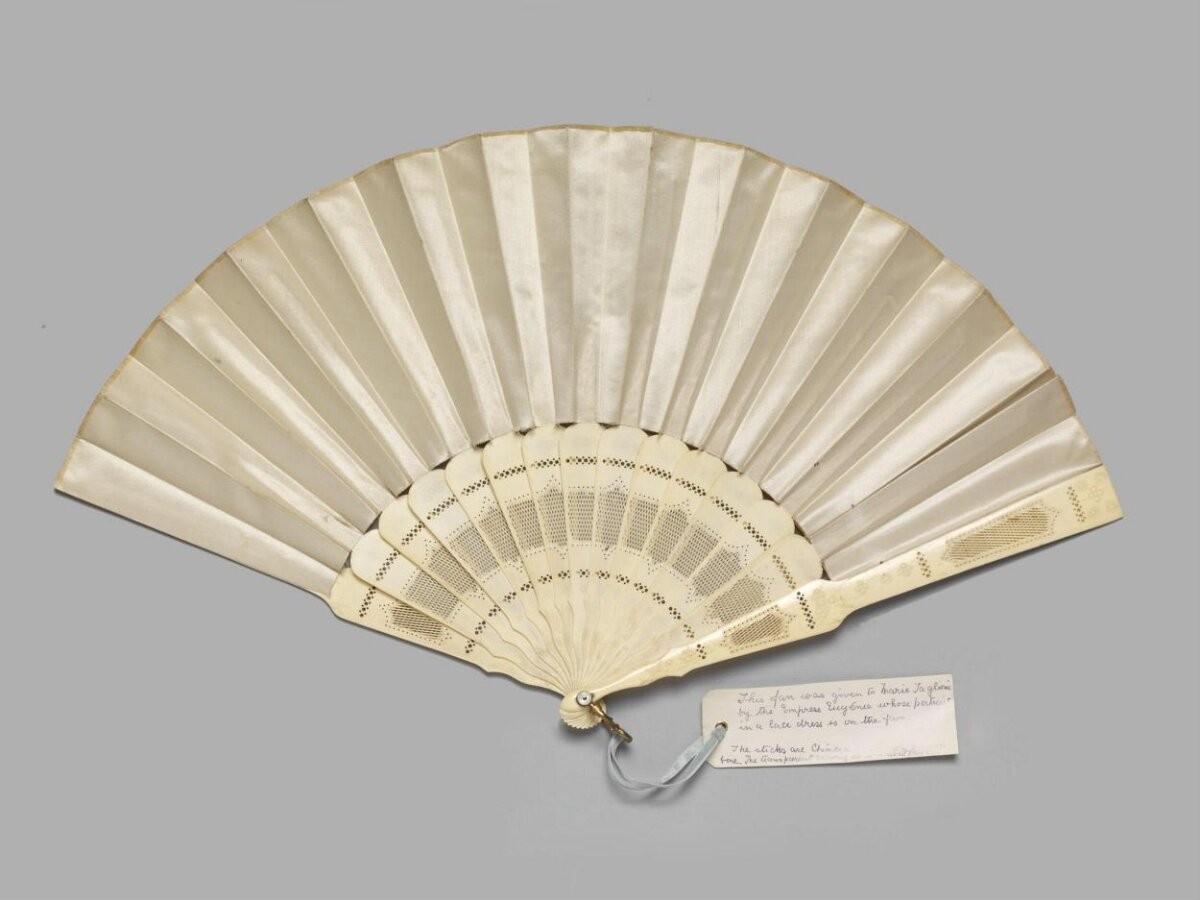 Fan given to the ballerina Marie Taglioni (1804-1884) by Eugénie de Montijo, Empress of the French (1826–1920)