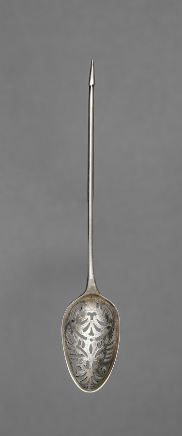 Strainer Spoon, 18th Century (Cleveland Museum of Art 1940.418)