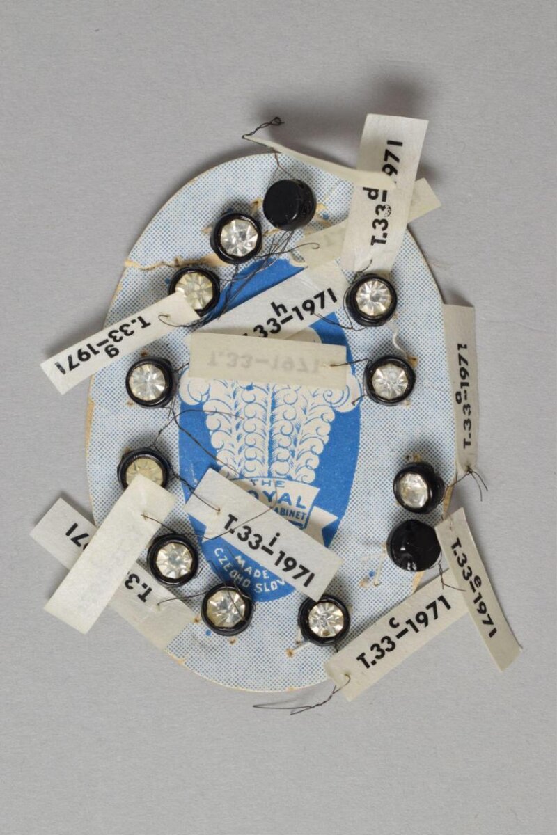 Button, Czech Republic, Slovakia, 1900-1949