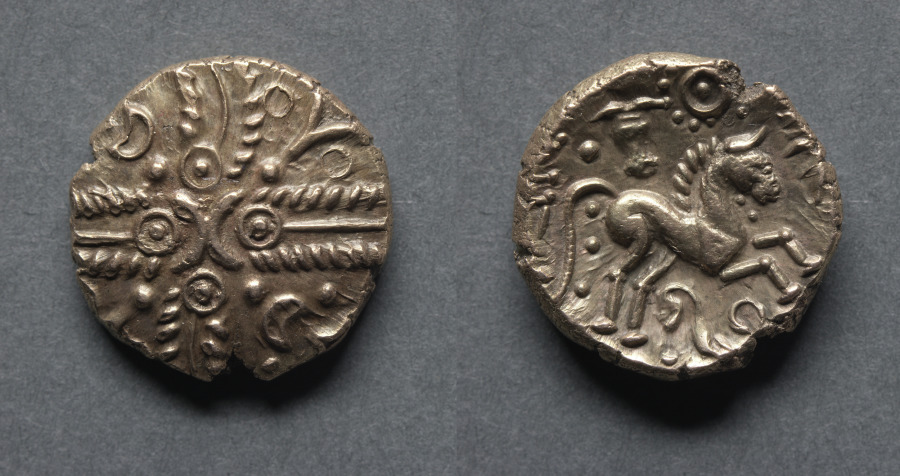Tasciovanus Stater: Crossed Wreaths (obverse); Horse and Bucranium (Head of Ox) (reverse), 20 BCE–10 CE (Cleveland Museum of Art 1969.150)