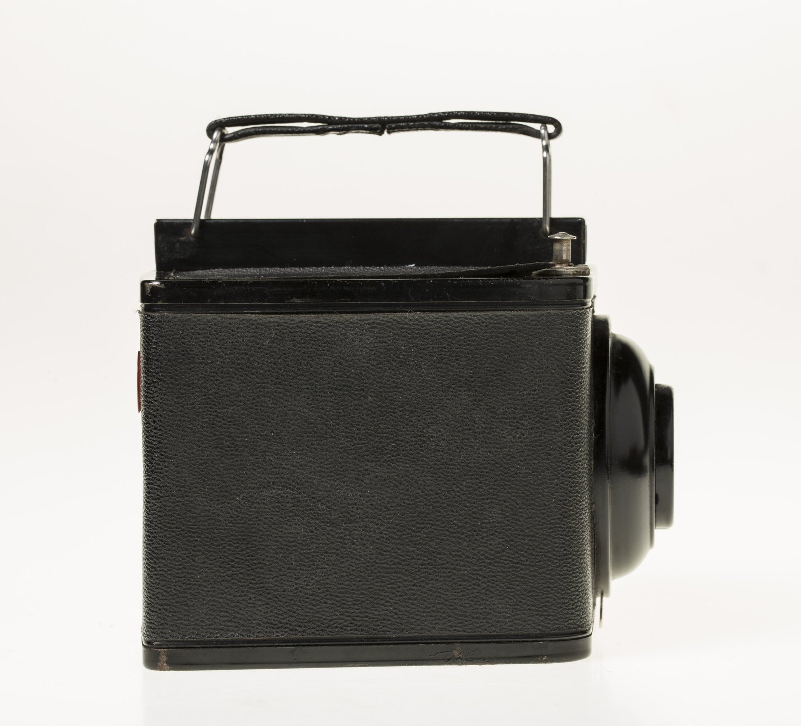 Camera, Eastman Kodak Brownie Special Six-16, U.S.A., 1940 — museum object ST 42546
