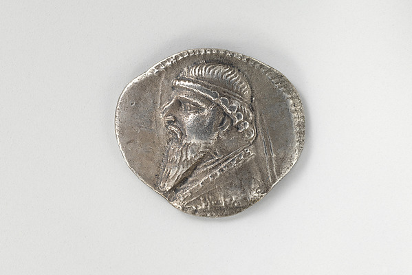 Photograph of museum specimen 99.35.2953; not an authentication of other objects.
