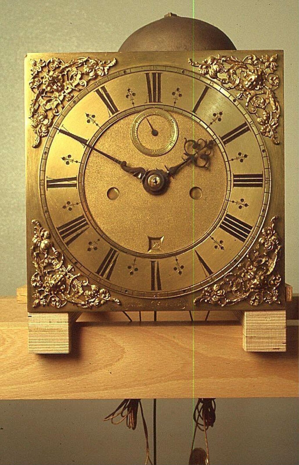 Longcase clock, walnut marquetry, London, 1690 — museum object W.6:1-1938