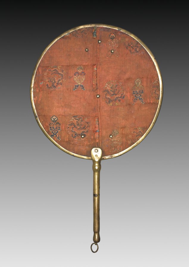 Additional museum view 2 of Wedding Fan (accession 1918.558).