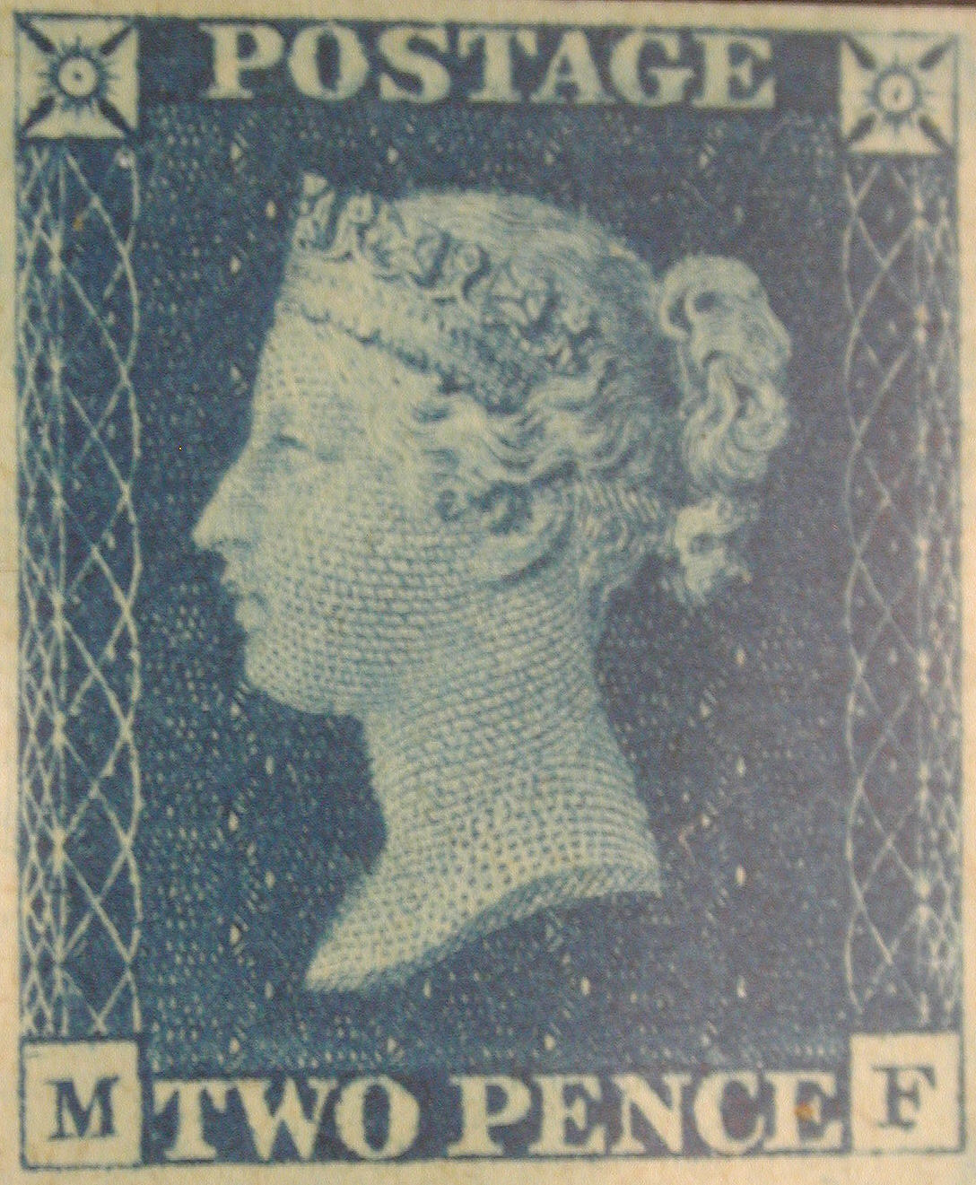 Photograph of museum specimen 2002.236.2; not an authentication of other objects.