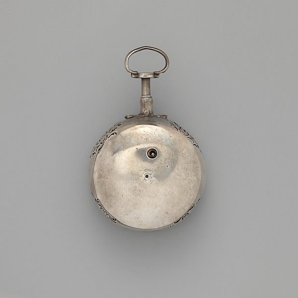 Additional museum view 4 of Repeater watch (accession 17.101.58a, b).
