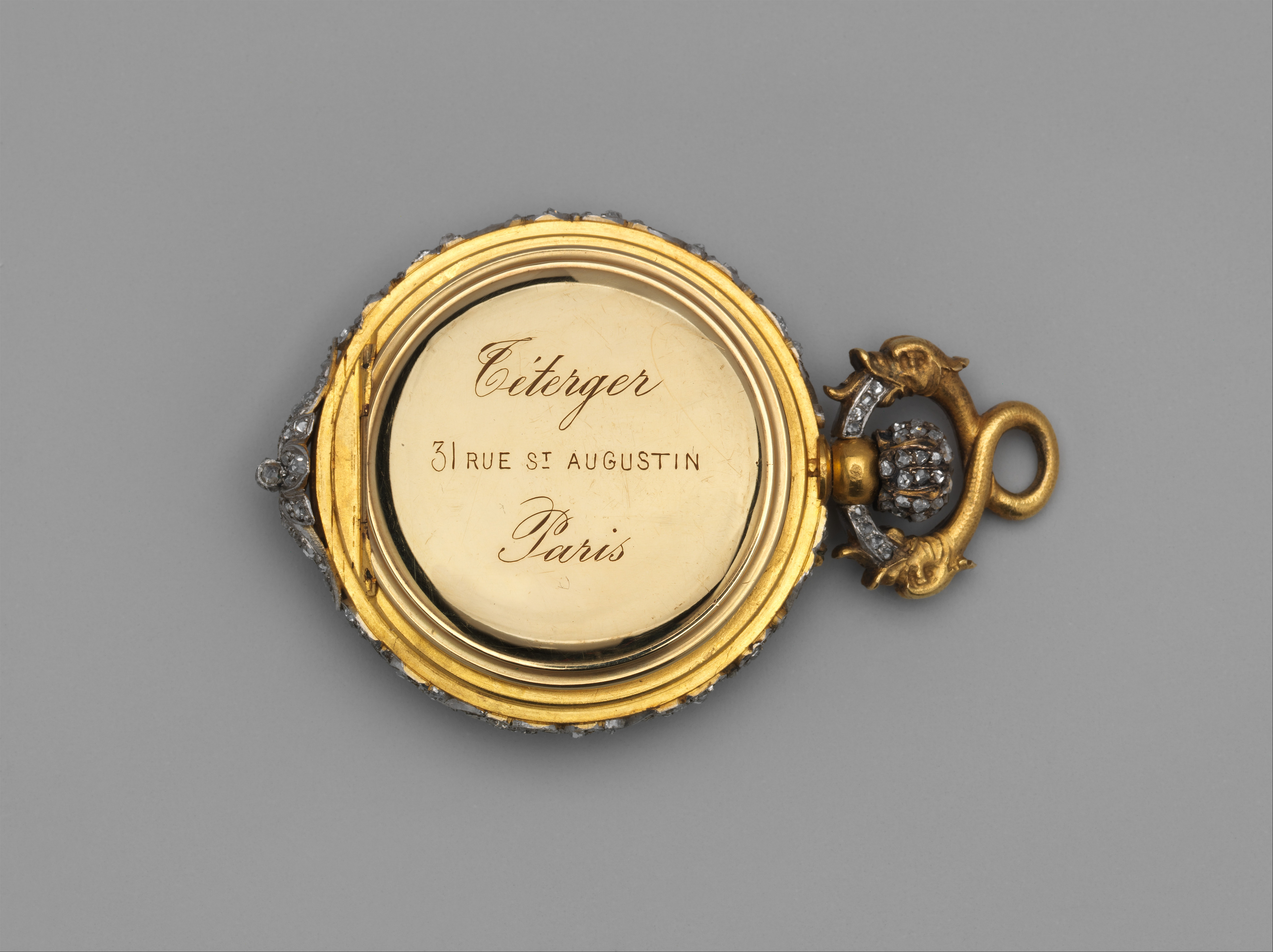 Photograph of museum specimen 59.43a–c; not an authentication of other objects.