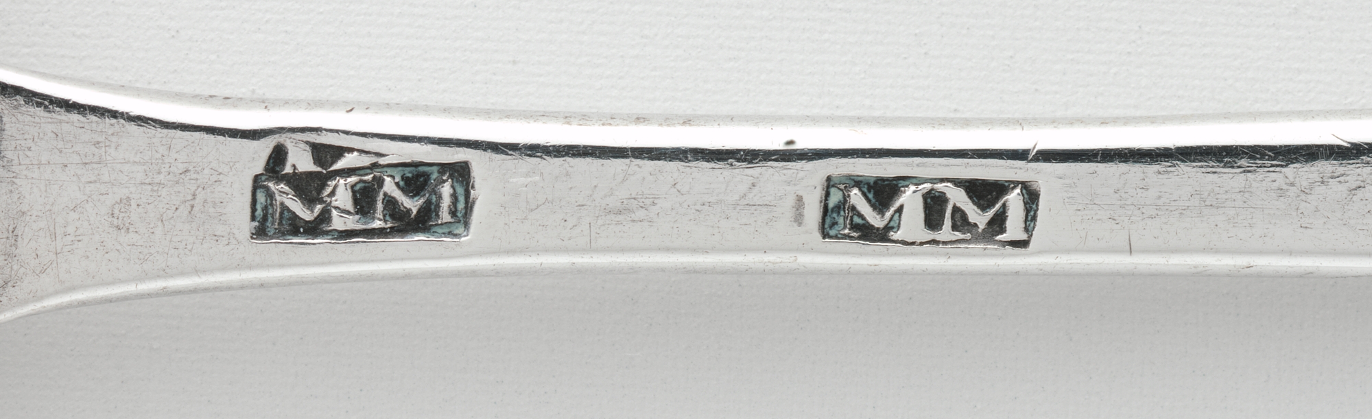 Photograph of museum specimen 52.210.2; not an authentication of other objects.