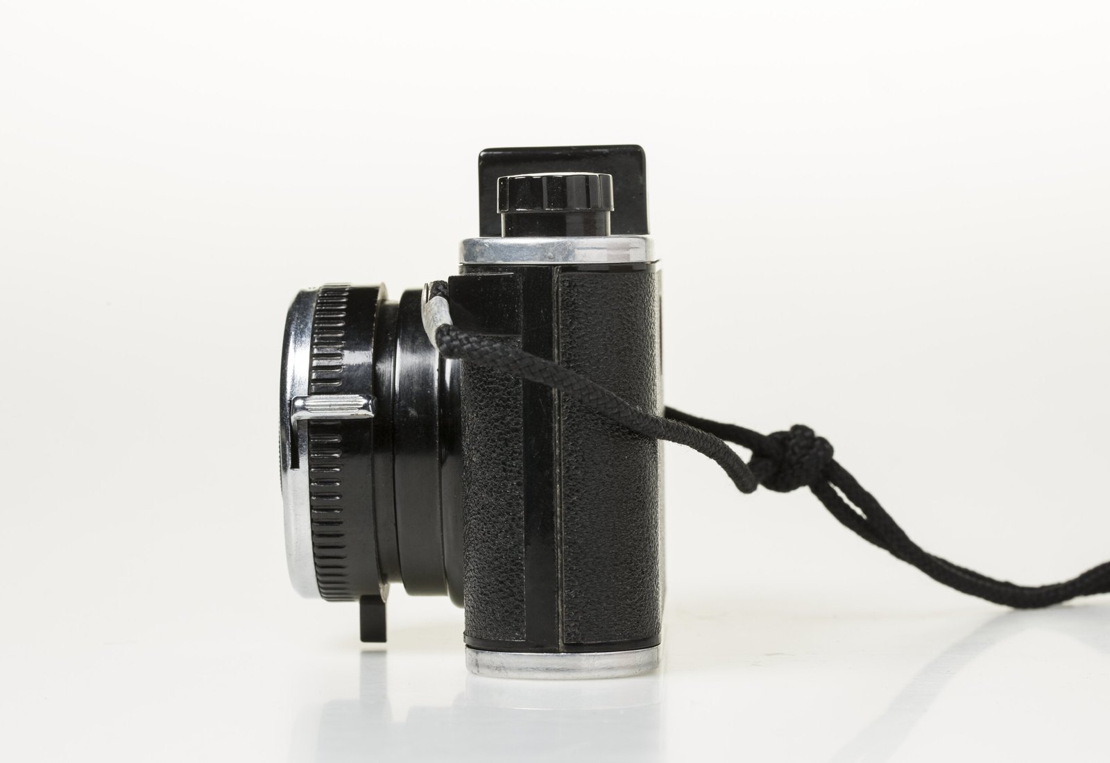 Camera, Kodak Duex, United States of America, 1940-1942 — museum object ST 42547