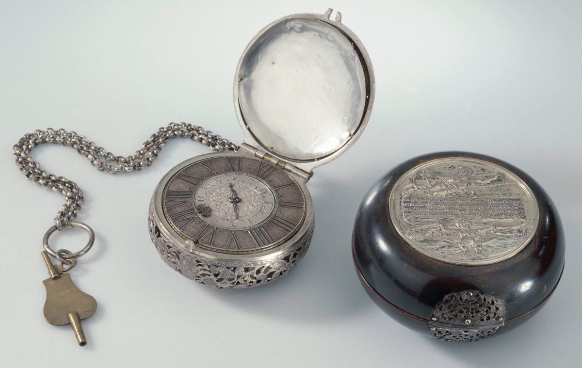 Table Watch