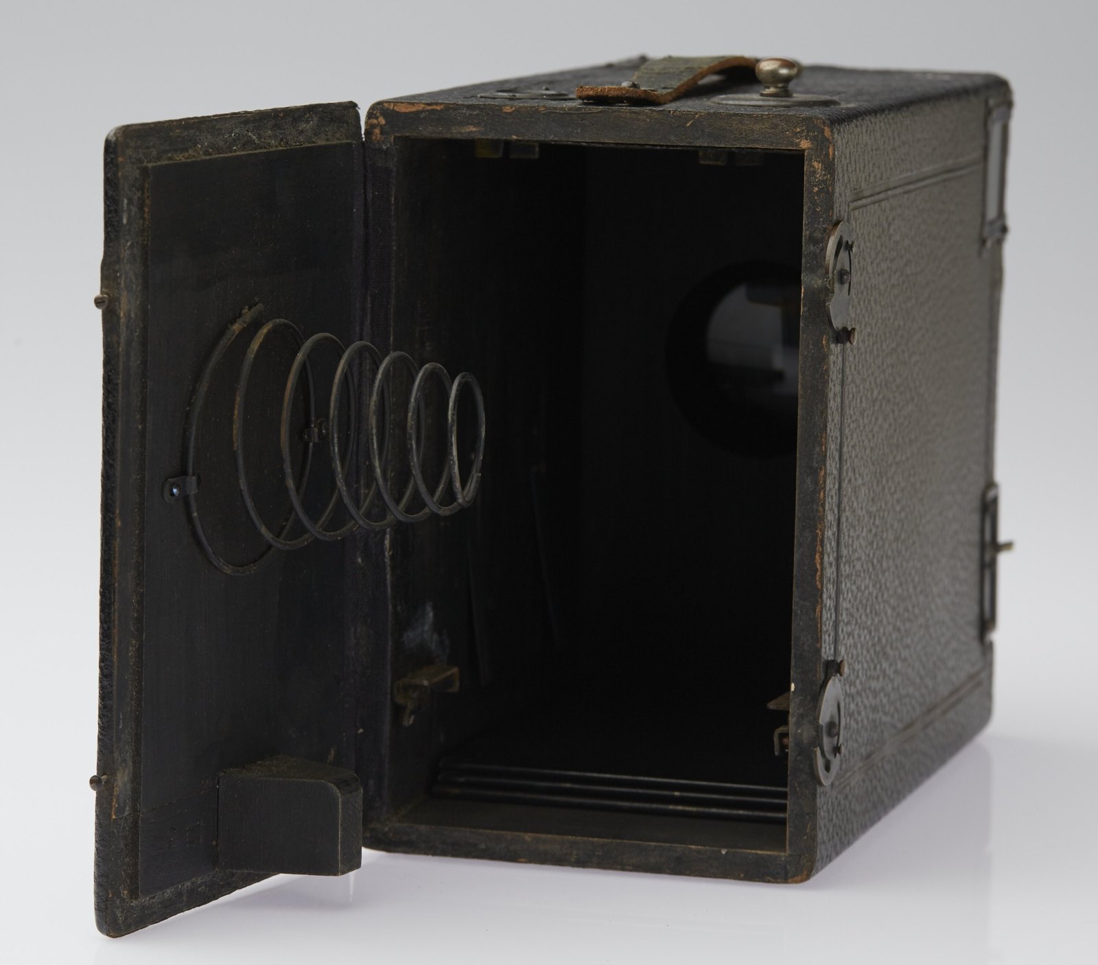Camera, Film & Plate Camera Austral No 1, Baker & Rouse, Australia, 1897-1908 — museum object HT 55110