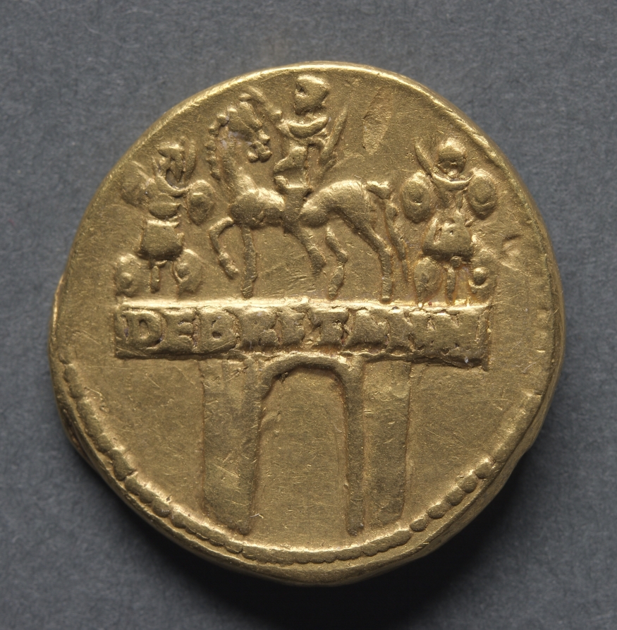 Aureus: Triumphal Arch with Equestrian Statue and Trophies (reverse), 47–48 CE (Cleveland Museum of Art 1969.158.b)
