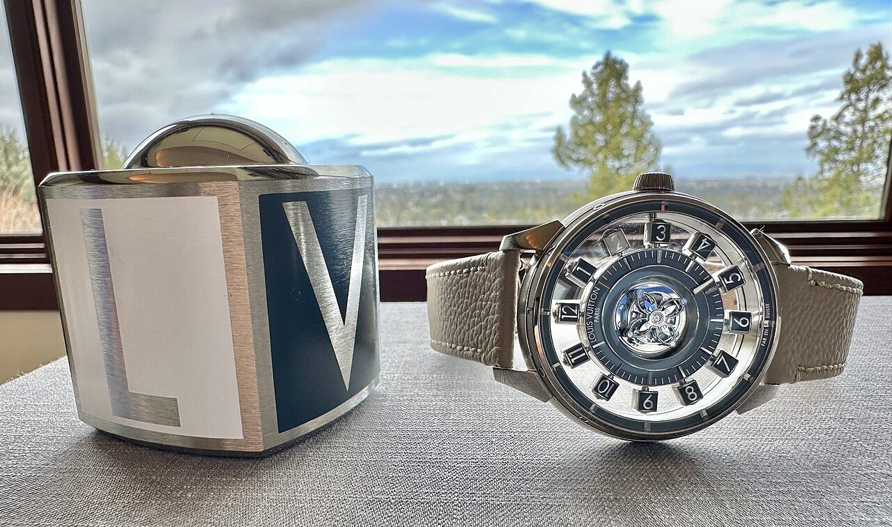 Louis Vuitton — Tambour