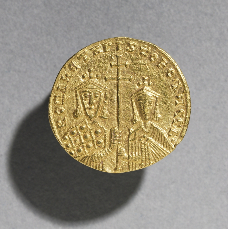 Solidus with Romanus I Lecapenus and his Son Christopher (reverse), 920–944 (Cleveland Museum of Art 1964.422.b)