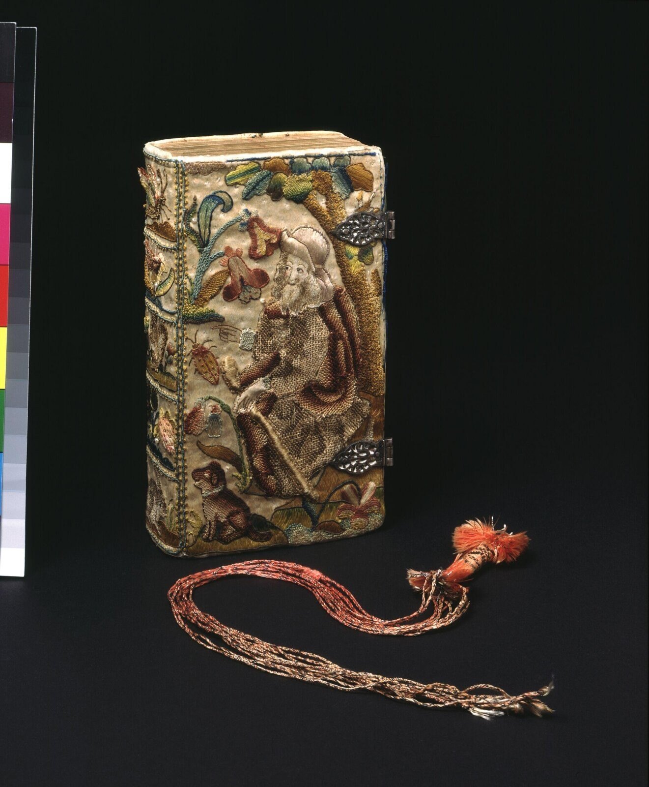 Book cover, embroidered satin, England, 1652 — museum object T.44 to B-1954