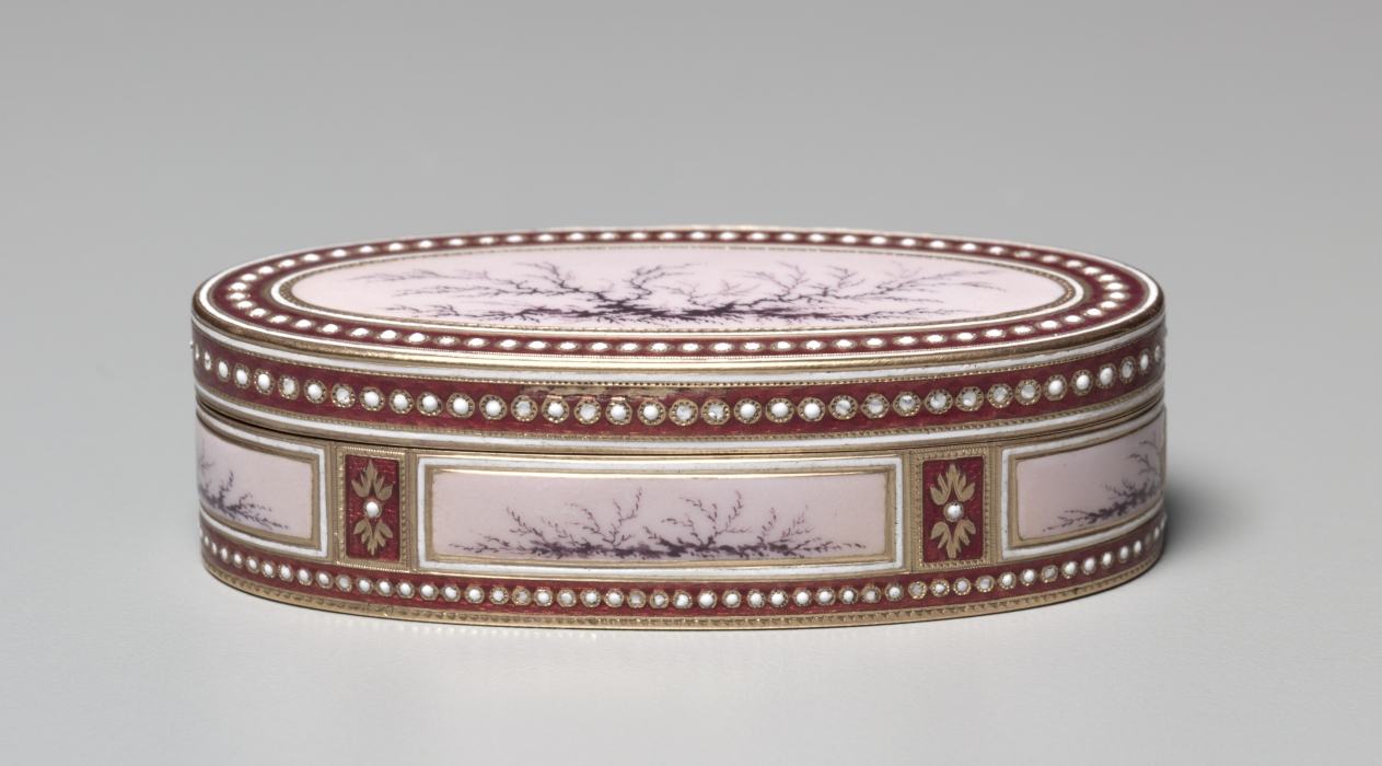 Snuff Box (Tabatière), 1777–78 (Cleveland Museum of Art 1957.406)