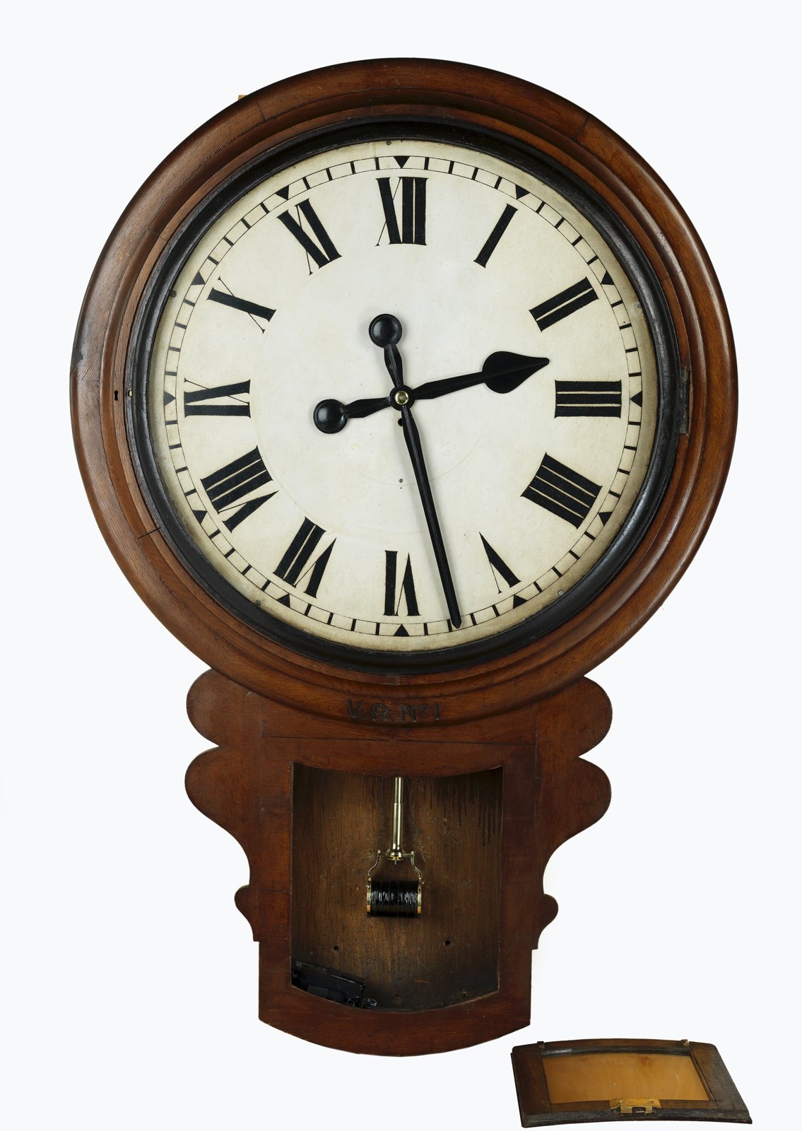 Wall clock, Victorian Railways No.1, T. Gaunt & Co, Melbourne, 1858 — museum object ST 38326.1