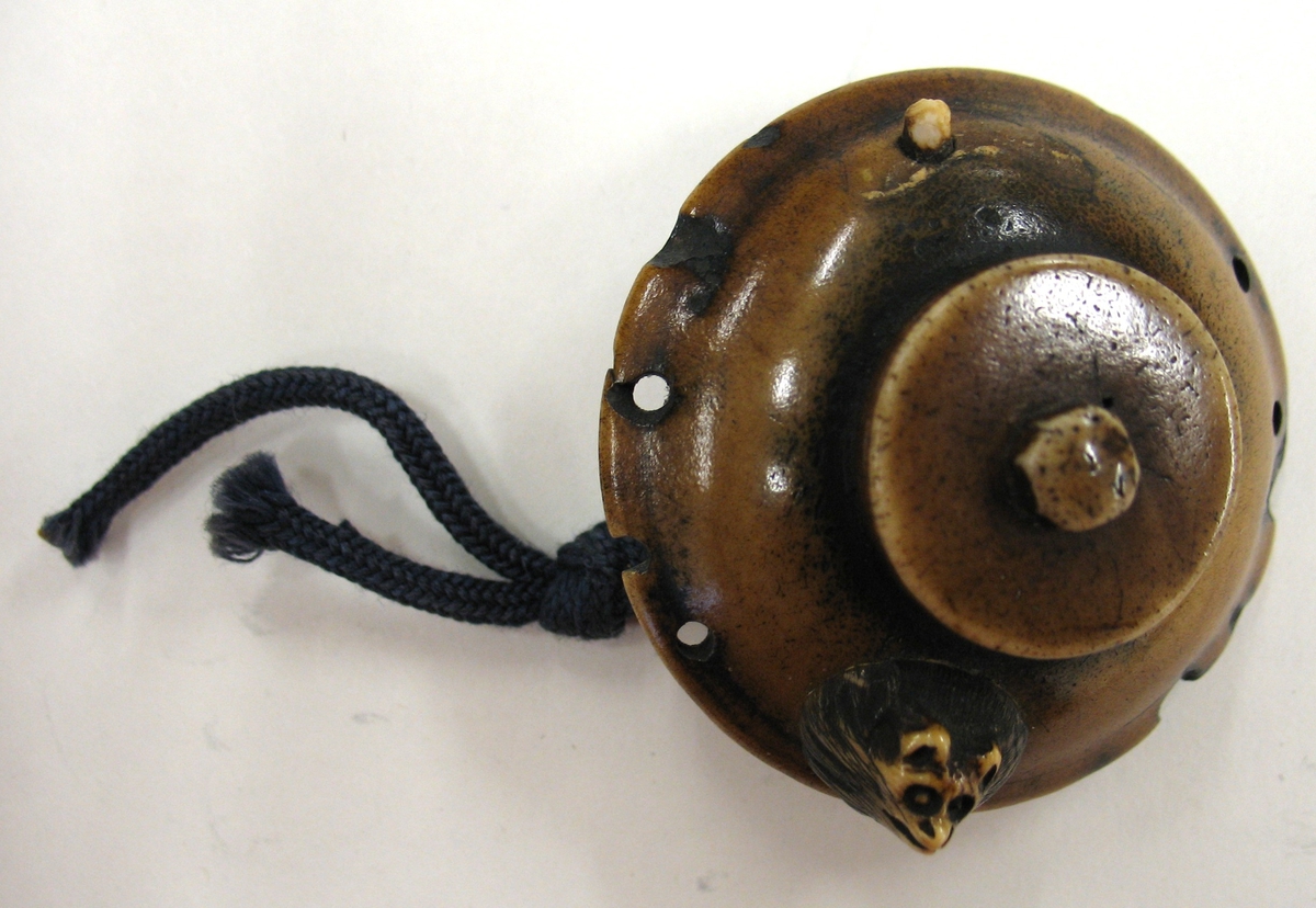 NETSUKE — Vänersborgs museum