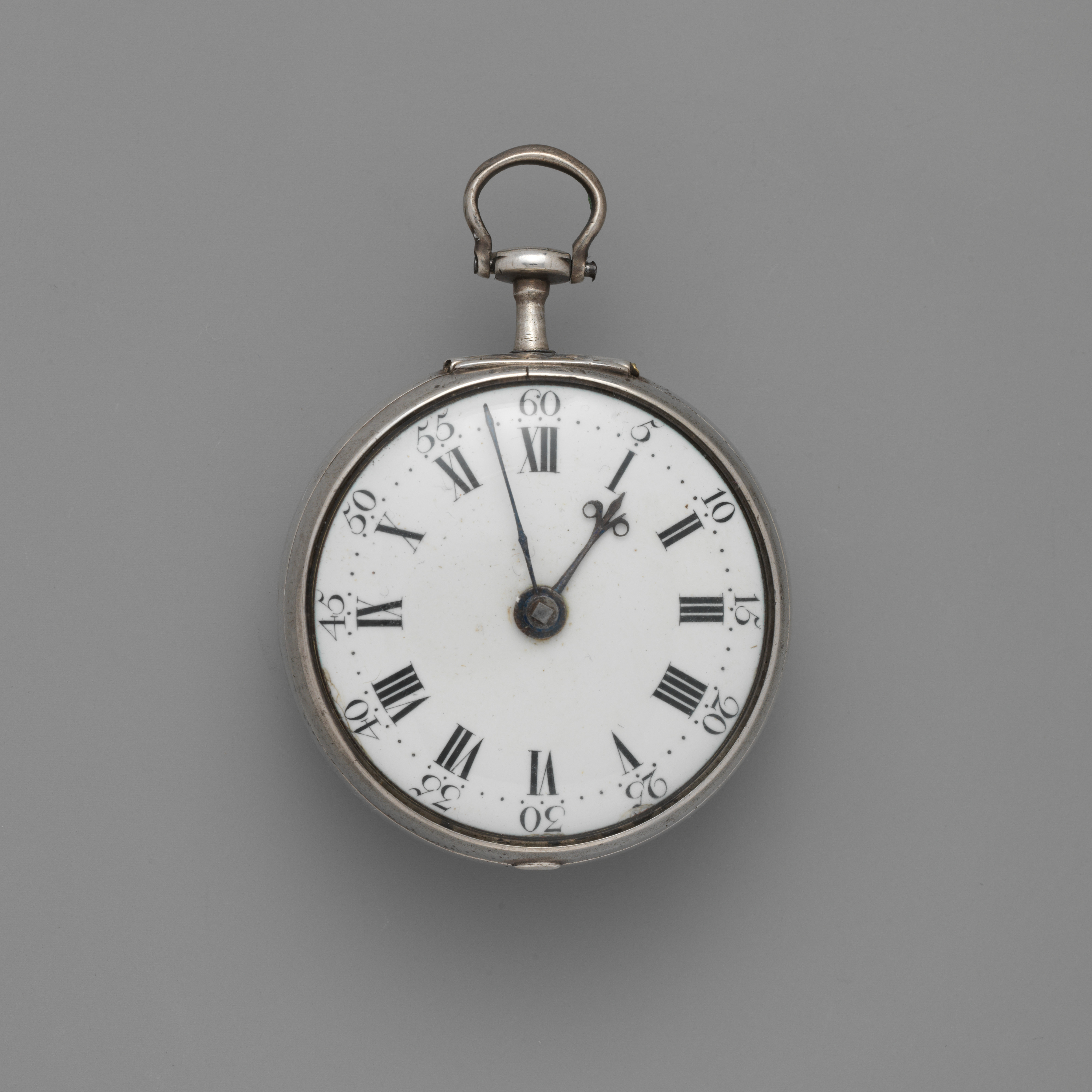 Photograph of museum specimen 1988.321a–c; not an authentication of other objects.