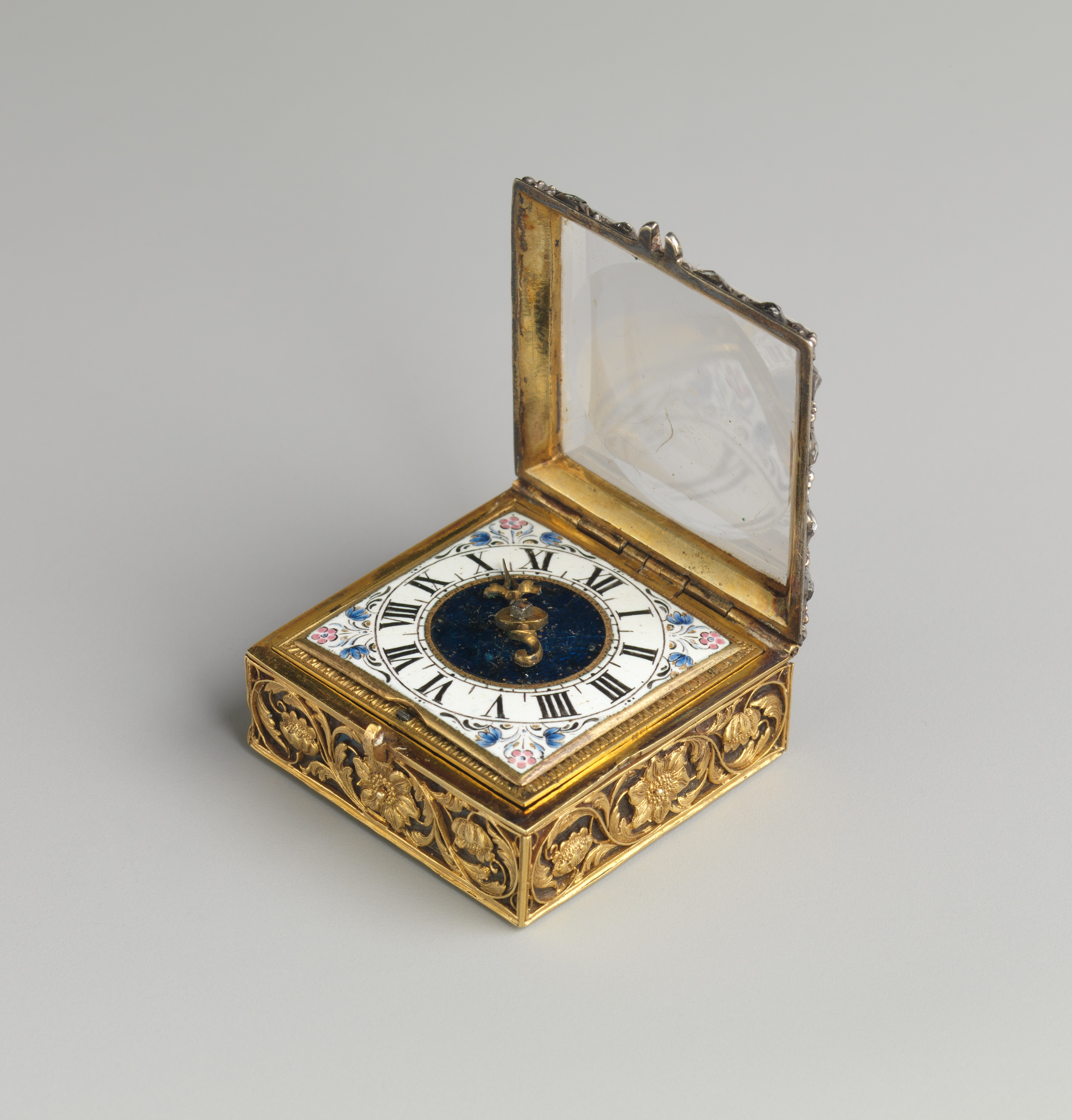 Photograph of museum specimen 17.190.1600; not an authentication of other objects.
