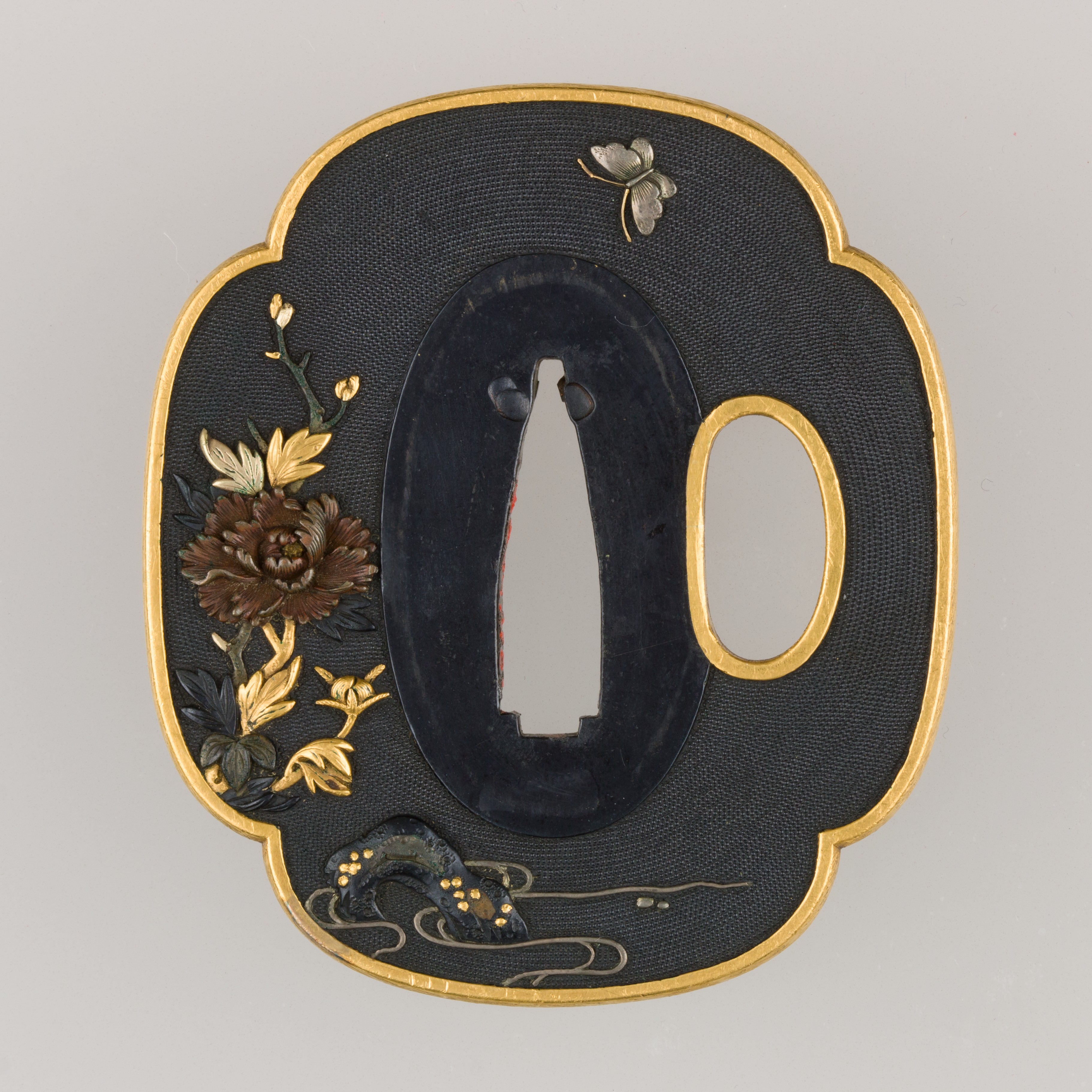 Photograph of museum specimen 2004.461; not an authentication of other objects.