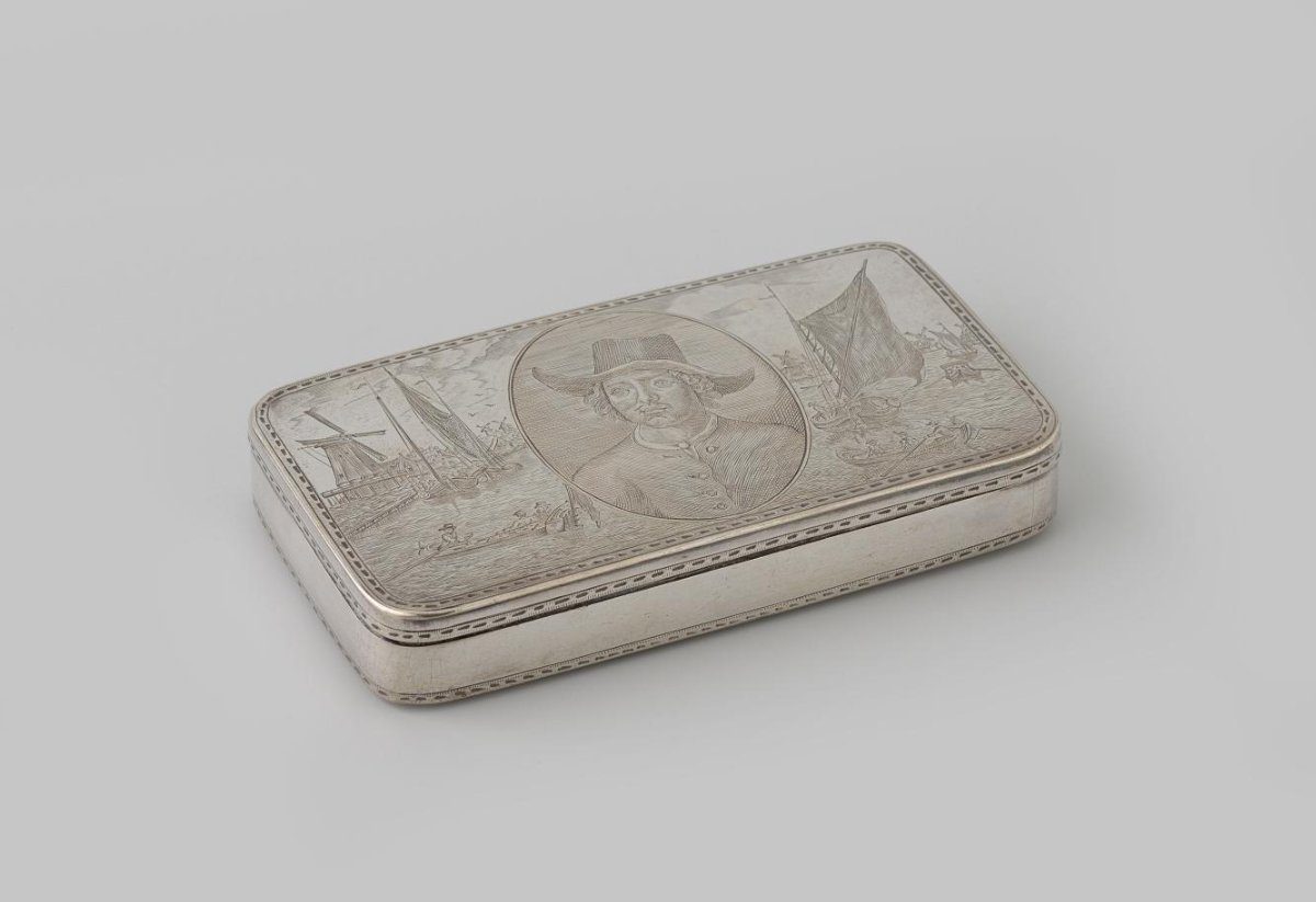 Rectangular Silver Tobacco Box