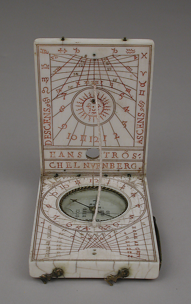 Additional museum view 3 of Portable diptych sundial (accession 03.21.38).